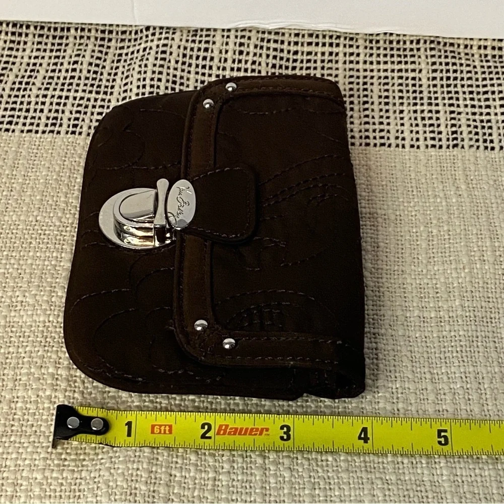 VERA BRADLEY / Espresso Flap ID Key Chain Wallet